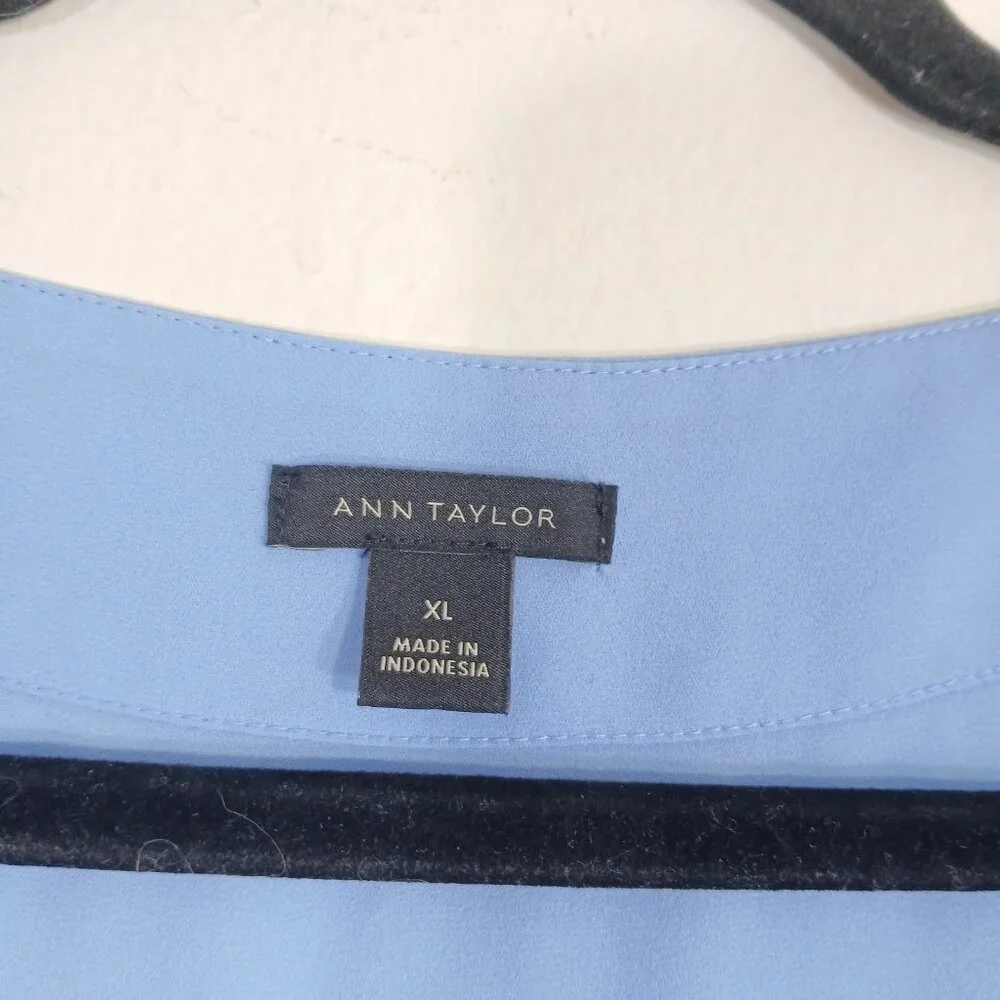 Ann Taylor Blouse XL Blue Long Bell Sleeves Chiffon Lightweight Top - Picture 3 of 8